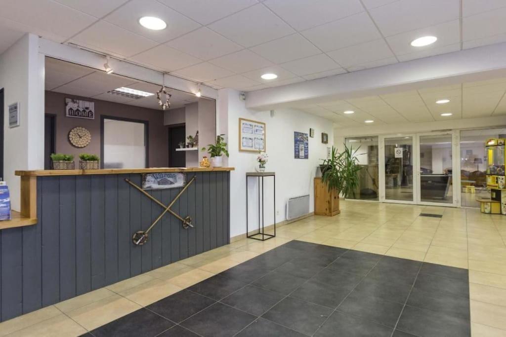 סן-לארי-סולאן Appartement Classe 3 Etoiles Tres Bien Situe מראה חיצוני תמונה