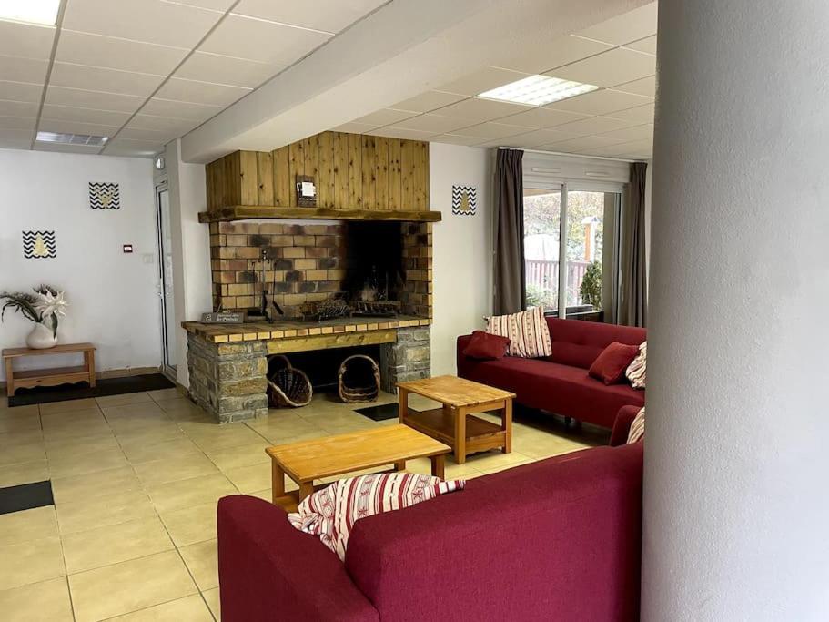 סן-לארי-סולאן Appartement Classe 3 Etoiles Tres Bien Situe מראה חיצוני תמונה